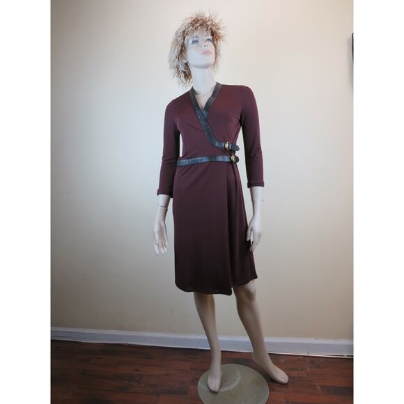 NEW GUCCI WOOL BURGUNDY LEATHER LONG SLEEVES GOLD BUCKLES BELTED DRESS 38 ITALY - Picture 1 of 12